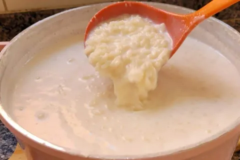 Arroz doce cremoso uma receita de vo que e simples de prepar