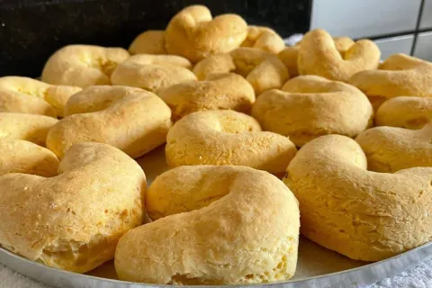 Biscoito com flocao de milho super crocante por fora e macio