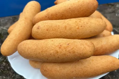 Bolinho de polvilho doce bem fofinho crocante e sequinho par