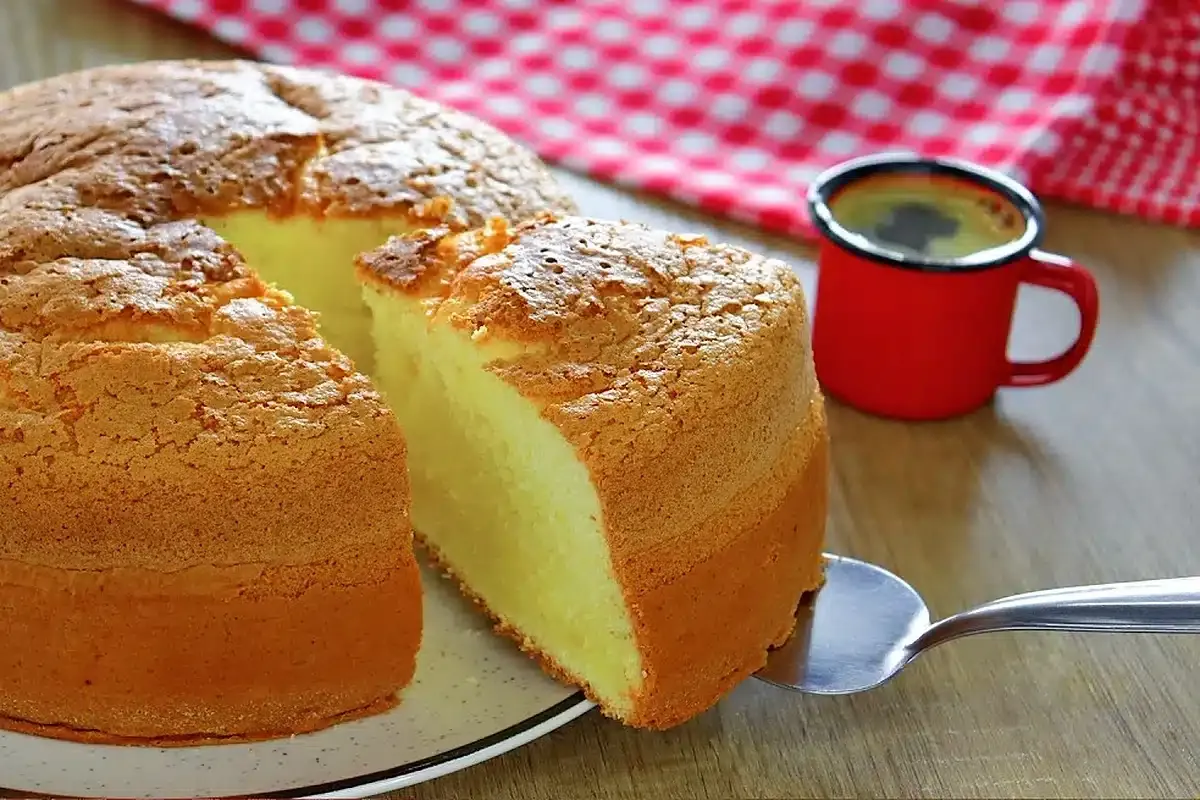 Bolo brevidade de creme de leite leve e fofinho para acompan