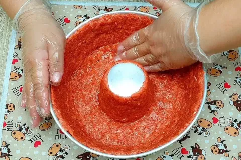 Bolo de carne recheado super suculento e douradinho ideal pa