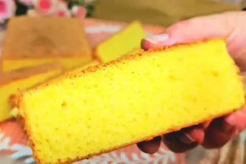 Bolo de fuba sem trigo e sem lactose tao leve quanto uma nuv