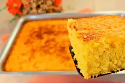 Bolo sem gluten e sem lactose feito com flocao saudavel e ex