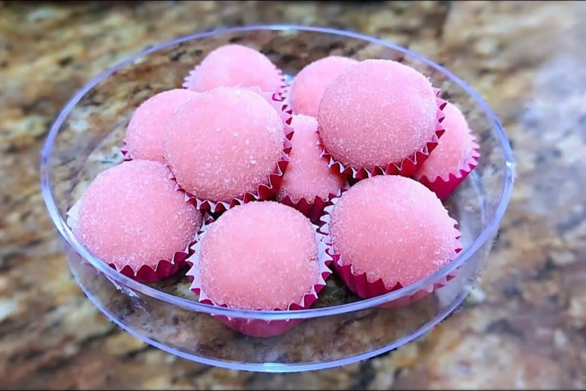 Brigadeiro de gelatina diferenciado que vai surpreender a to
