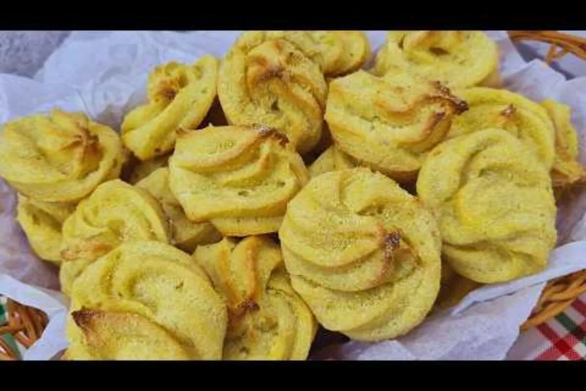 Broa de fuba bem aerada e muito macia com aquela receita tra
