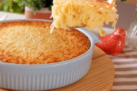 Cocada de forno na travessa bem cremosa um doce pratico que 