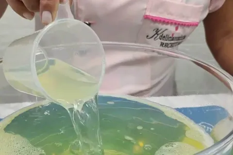 Desengordurante caseiro poderoso para remover toda a gordura