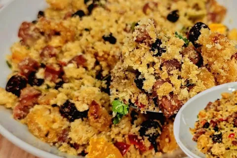 Farofa de abacaxi o acompanhamento perfeito e molhadinho com