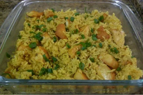 Galinhada rapida facil e deliciosa para aquela refeicao bem 