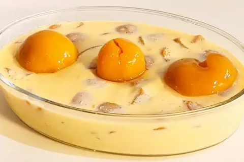 Gelado de pessego super cremoso feito de um jeito simples um