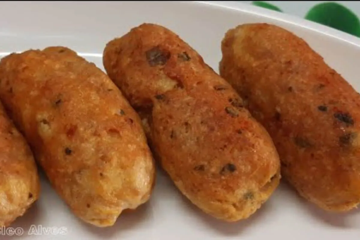 Linguica caseira saudavel e saborosa feita com tempero espec