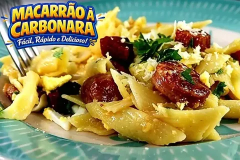 Macarrao a carbonara uma receita tradicional da familia supe