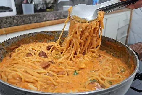 Macarrao caseiro sem grudar super cremoso e soltinho uma ref