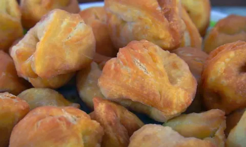 Massinha frita deliciosa para o seu cafe da manha ou lanche 