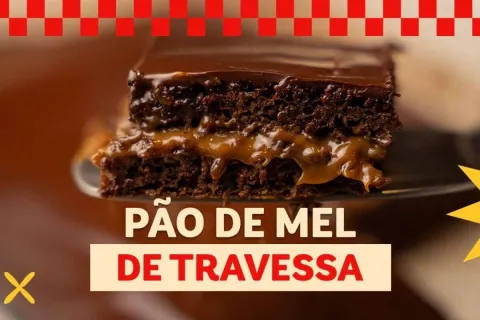 Pao de mel na travessa com massa bem fofinha e cobertura cre