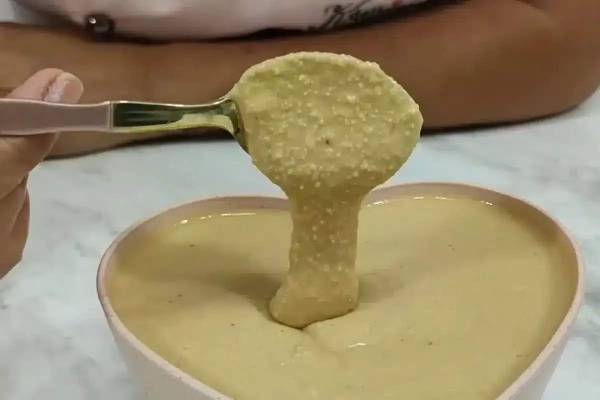 Pasta de amendoim cremosa e saudavel para voce economizar no
