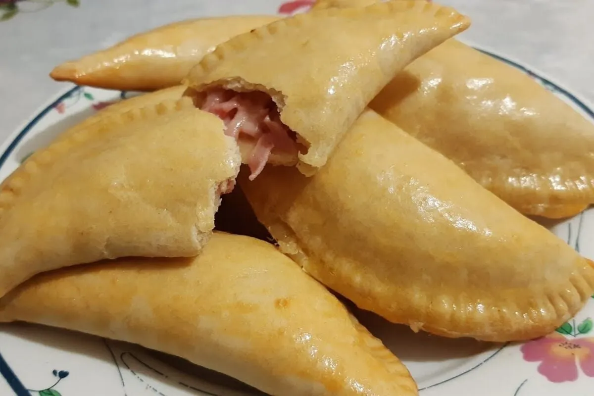 Pastel de forno feito com uma massa diferente e muito rapida