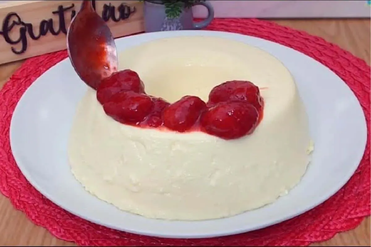 Pudim de Ninho com Morango