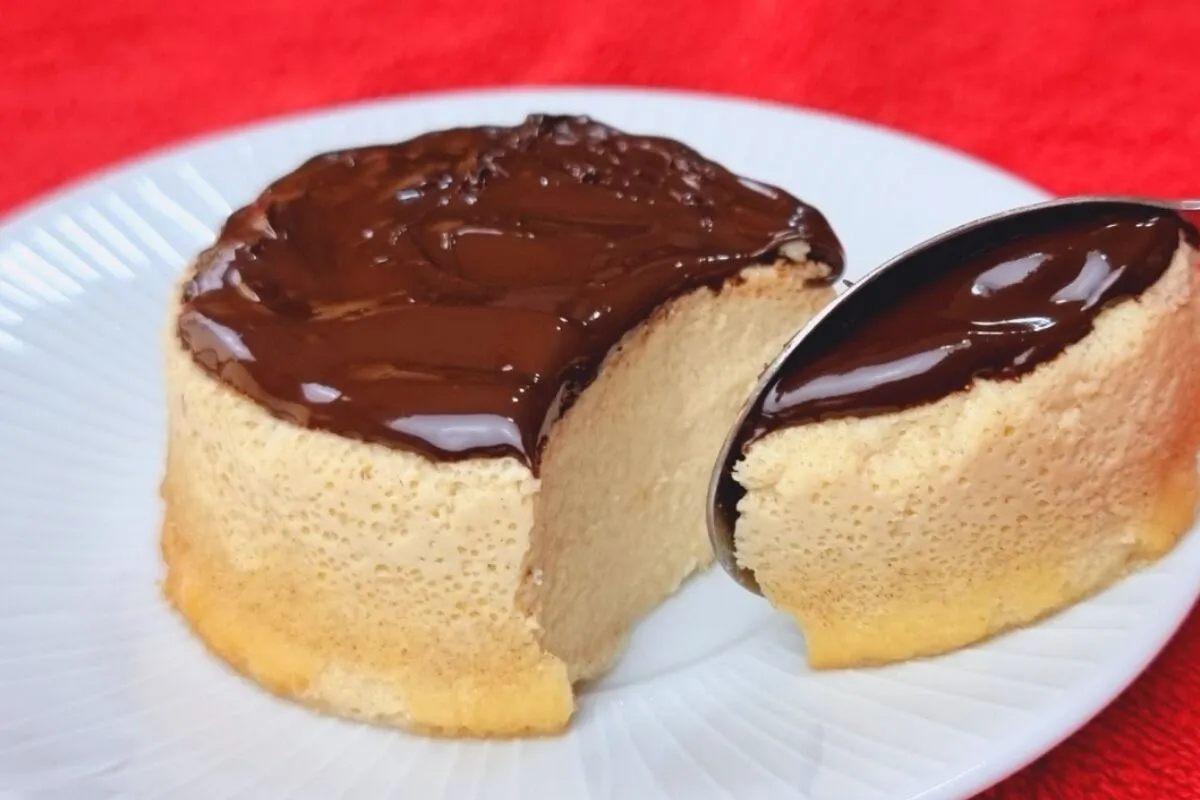 Pudim low carb que fica cremoso e e a opcao perfeita para um