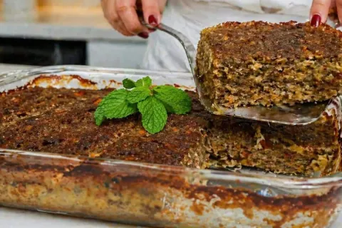 Quibe de forno recheado com requeijao que fica incrivelmente