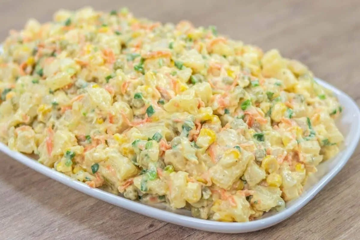 Salada de maionese com mandioca incrivel a mandiocanese que