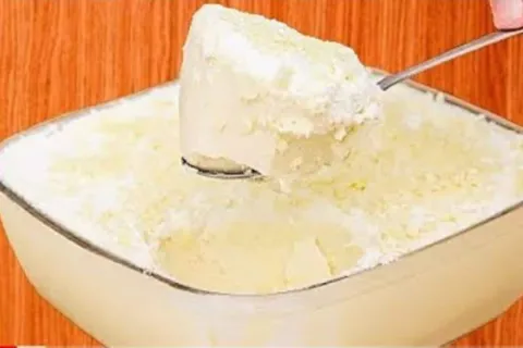 Sobremesa de 3 ingredientes muito cremosa e geladinha que vi