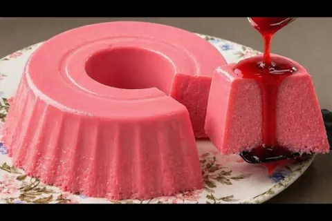Sobremesa de morango feita no liquidificador que nao vai ao 
