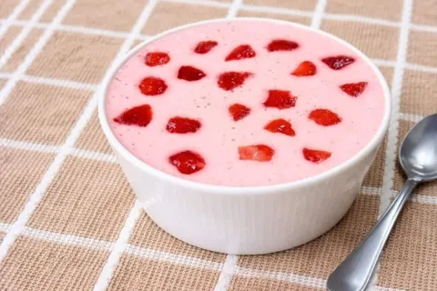 Sobremesa low carb cremosa e rica em proteina feita sem acuc