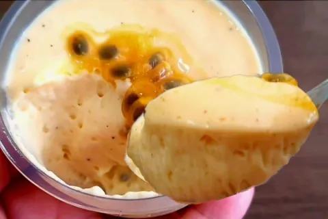 Sobremesa para vender que e feita com a propria fruta e fica