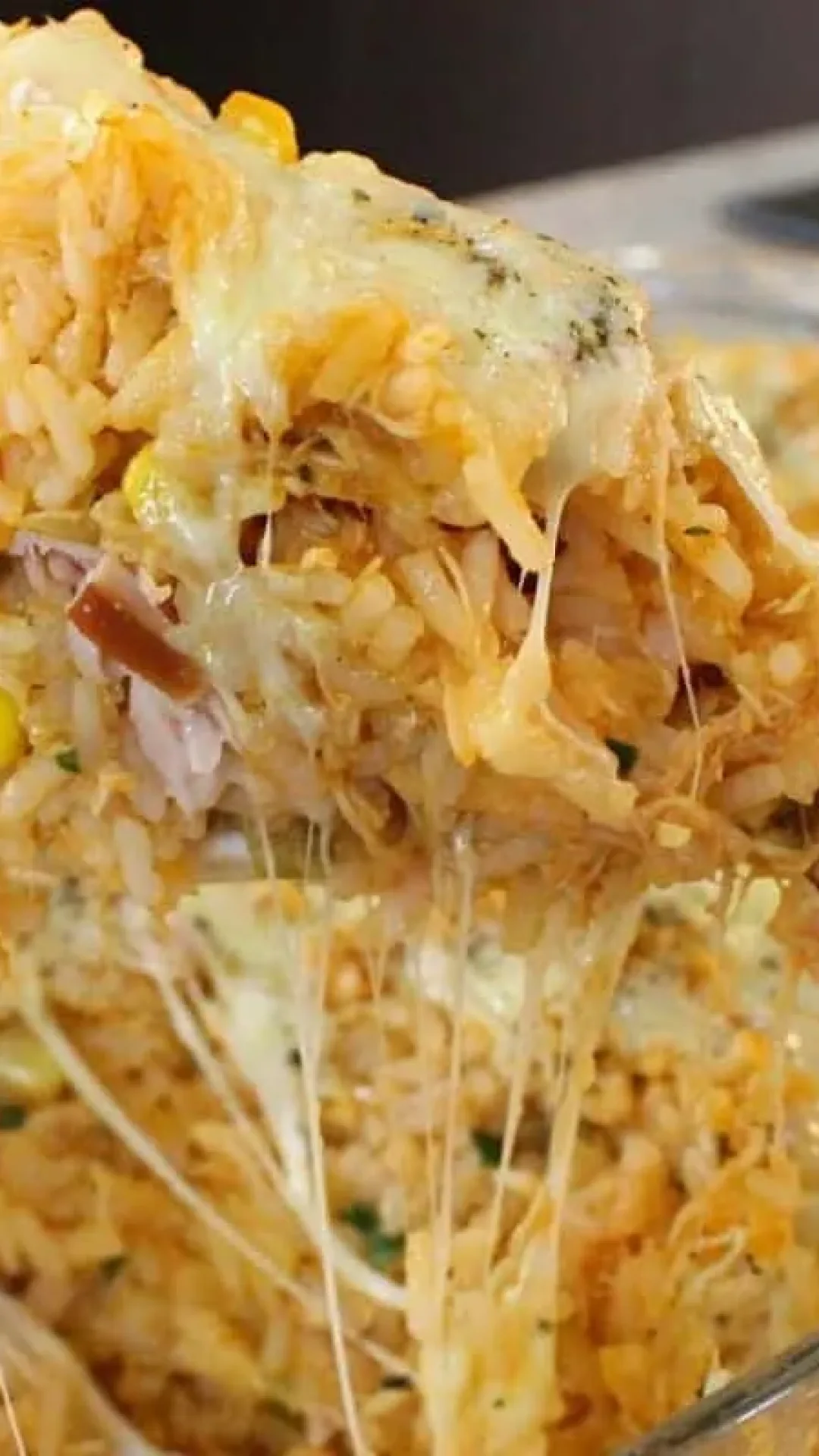 Arroz de forno com frango uma receita completa e muito saborosa que todos vao amar