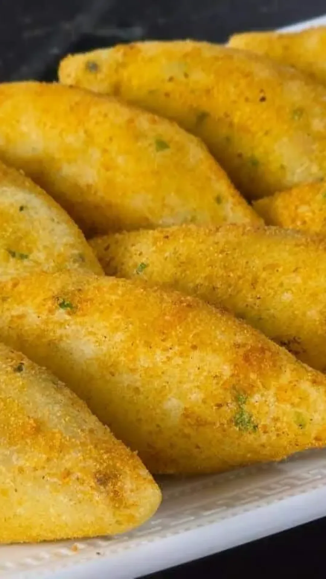 Bolinho de aipim facil e delicioso aquela receita de vo que derrete na boca de tao gostosa