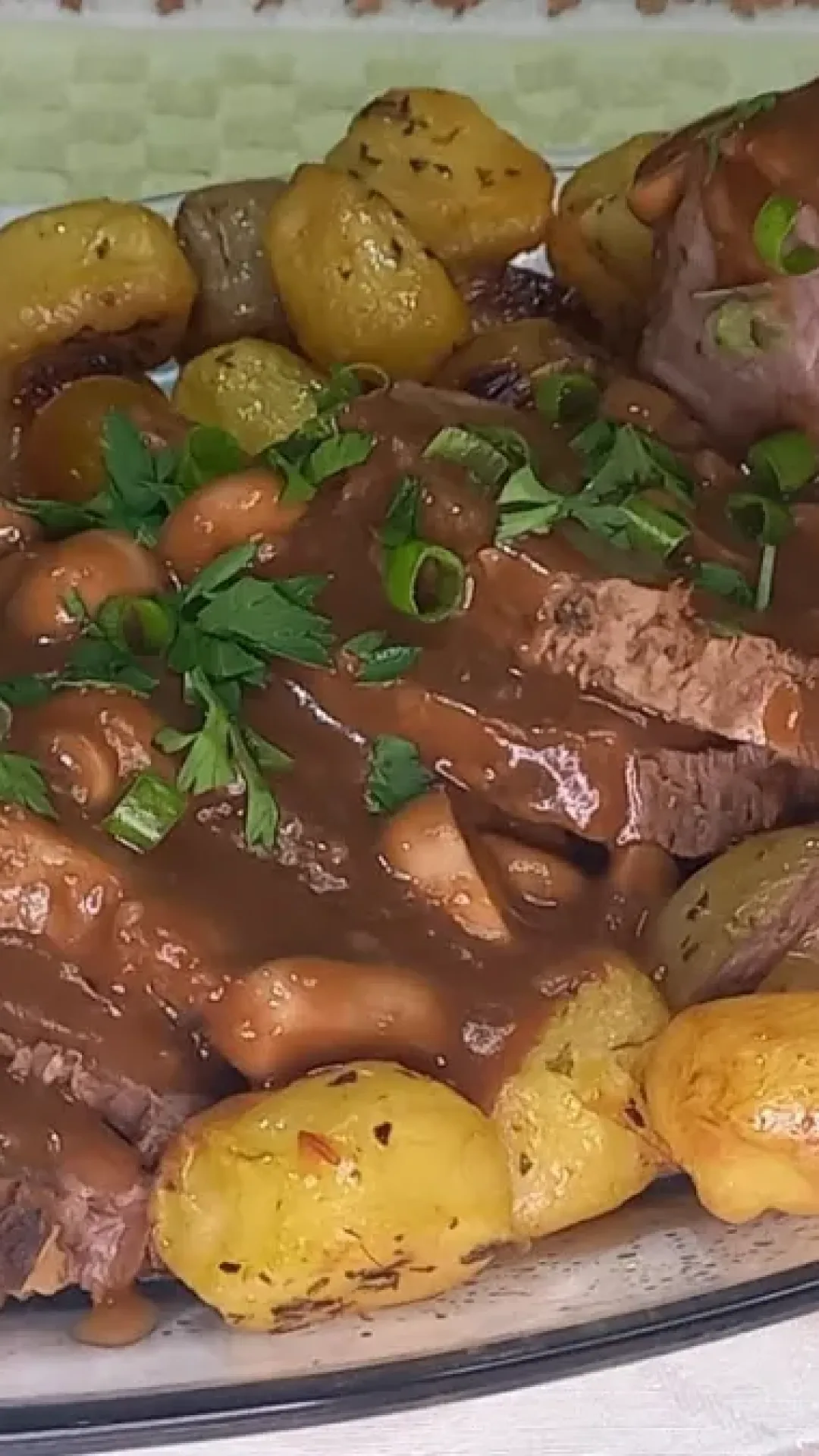 Lagarto ao molho madeira saboroso e suculento