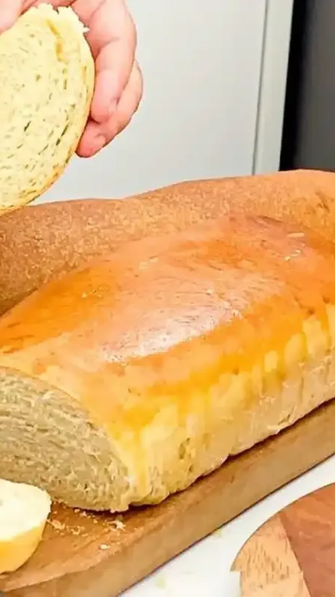 Pao Caseiro Simples e Facil de Fazer para Comer Quentinho com Manteiga