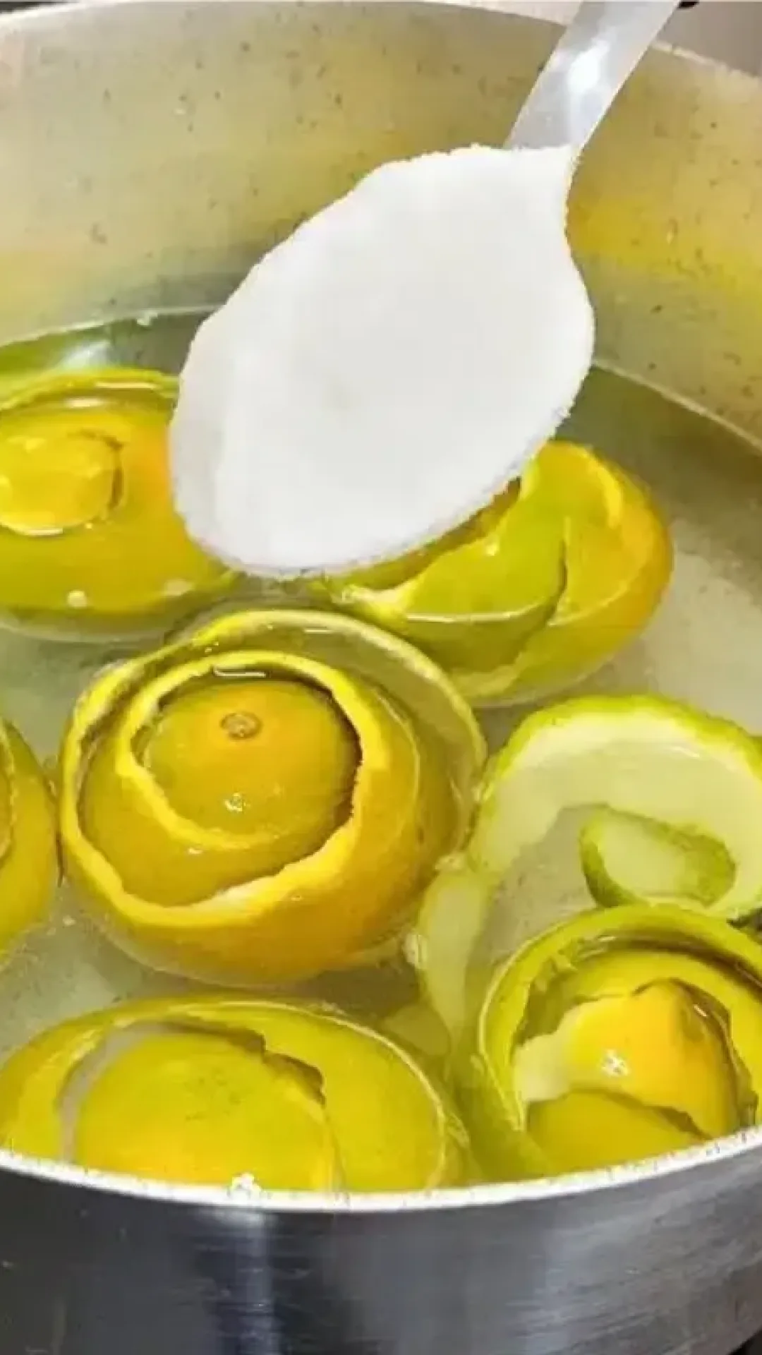 Produto de Limpeza Caseiro com Sal e Casca de Laranja para Voce Economizar Tempo e Dinheiro Neste Natal