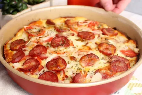 Torta de calabresa com tomate bem fofinha rapida e saborosa 