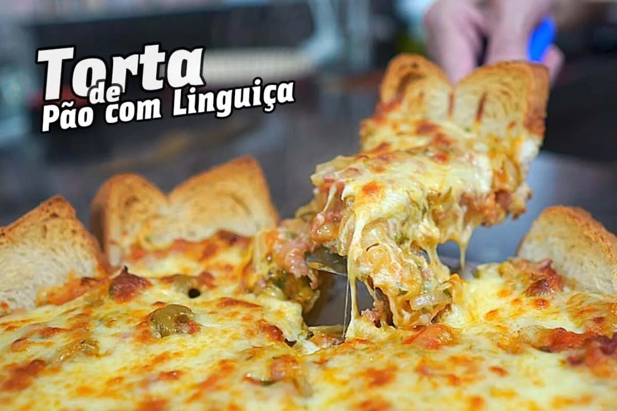 Torta salgada de linguica feita com pao de forma um lanche s